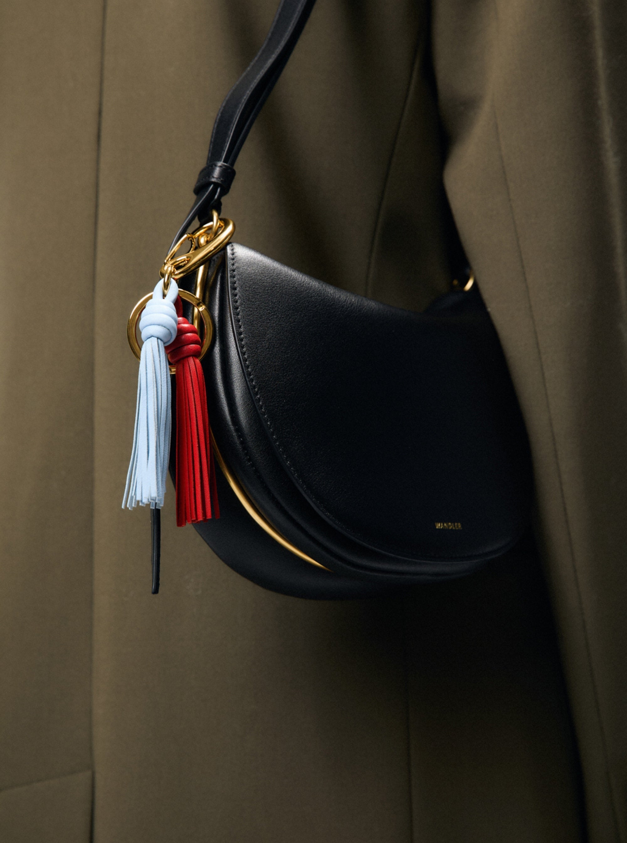 ダブルタッセル バッグチャーム - AIR_CRANBERRY | 【Wandler