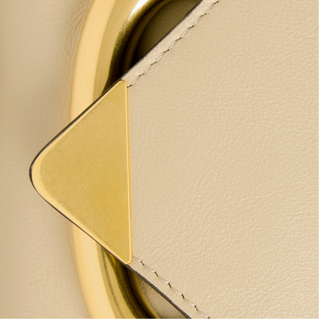 ヴェネト ショルダーバッグ - LINEN