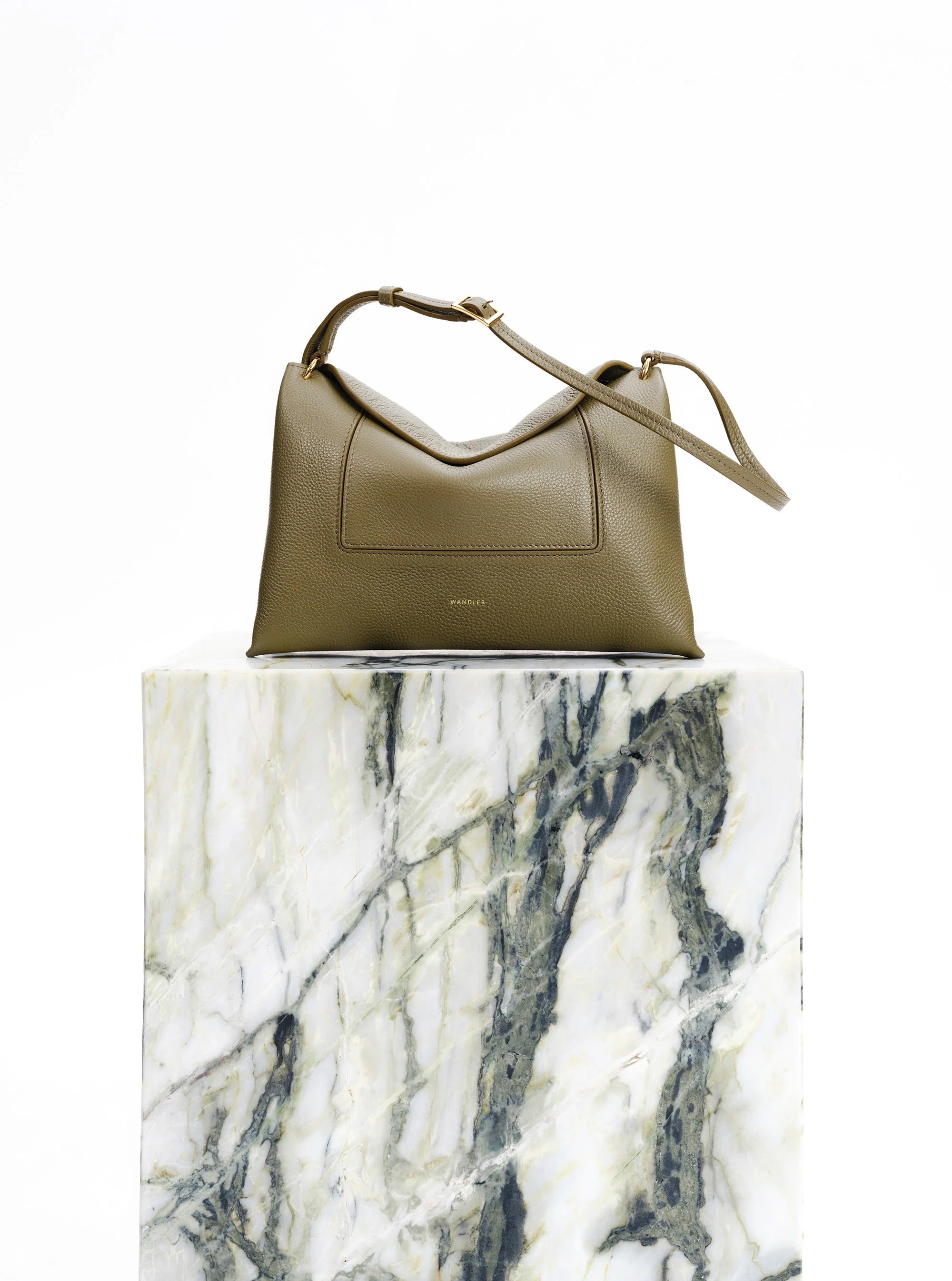 ショルダーバッグ・ポシェット WANDLER PENELOPE SLOUCH CROSSBODY BAG IN GRAINY LEATHER WANDLER/ワンドラー】Penelope Slouch Mini ミニショルダー