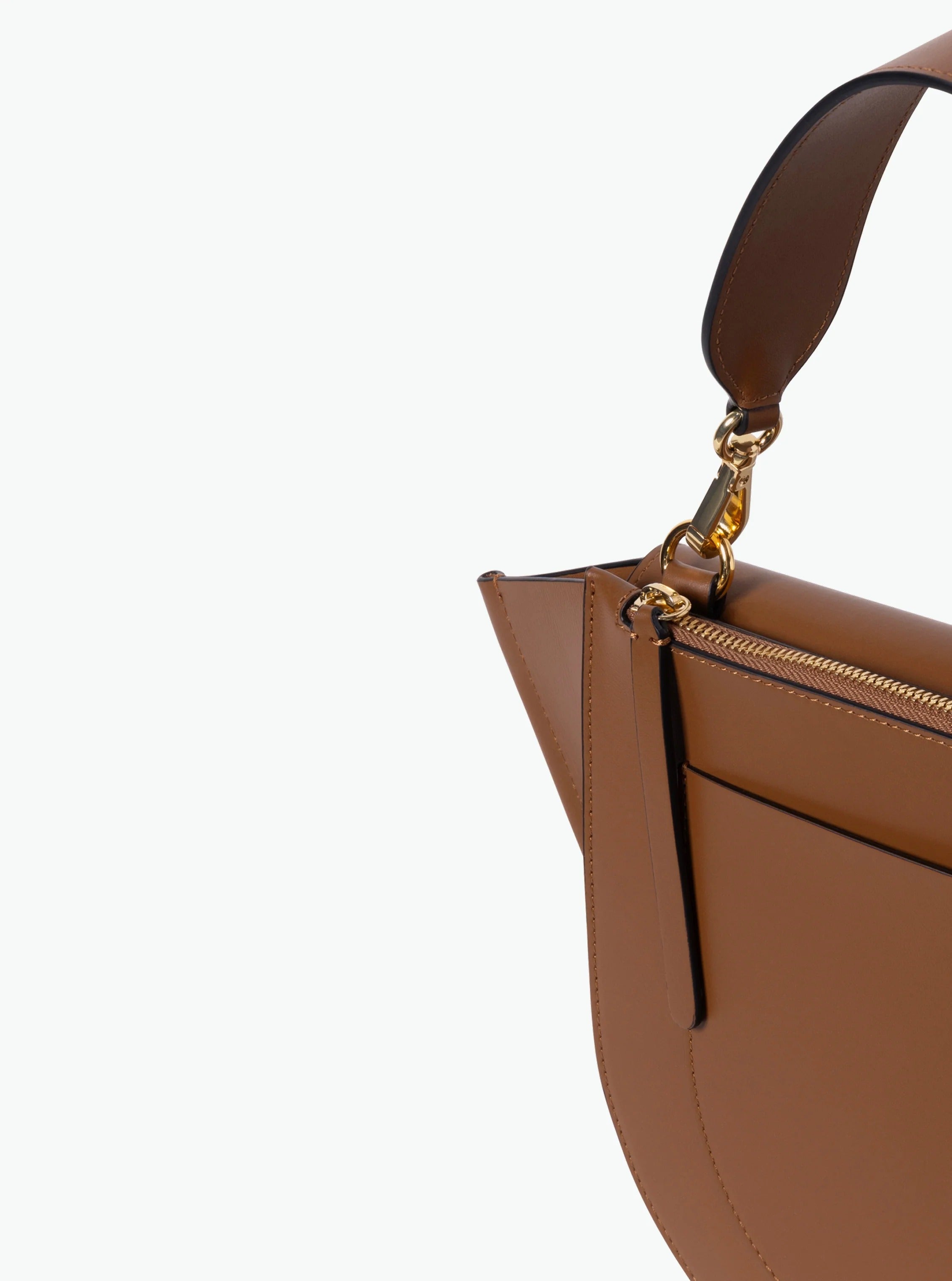 ホルテンシア ミディアム ハンドバッグ - SADDLE | 【Wandler
