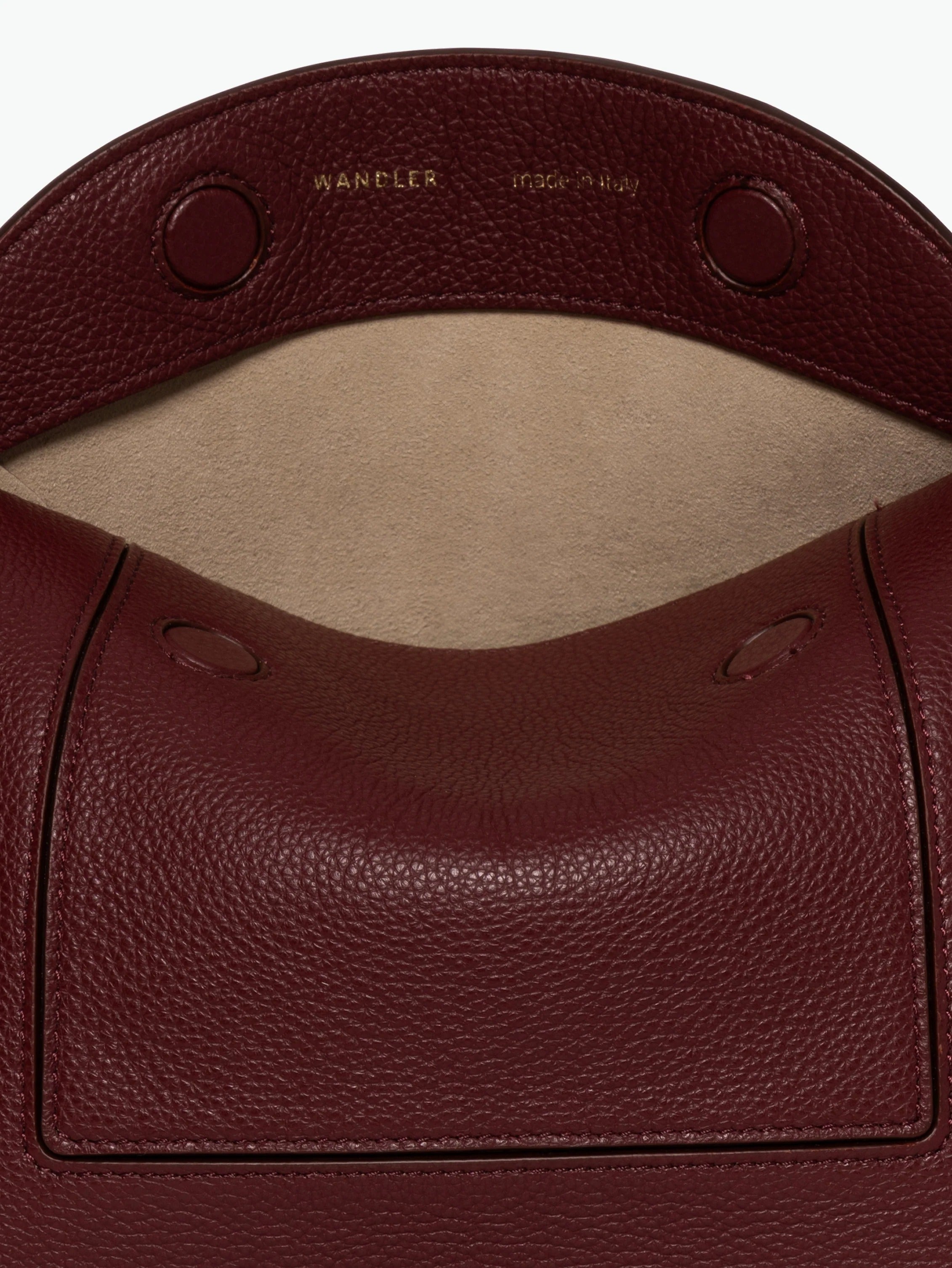 ペネロペ スラウチバッグ - ACAI CRUST | 【Wandler】ワンドラー公式サイト